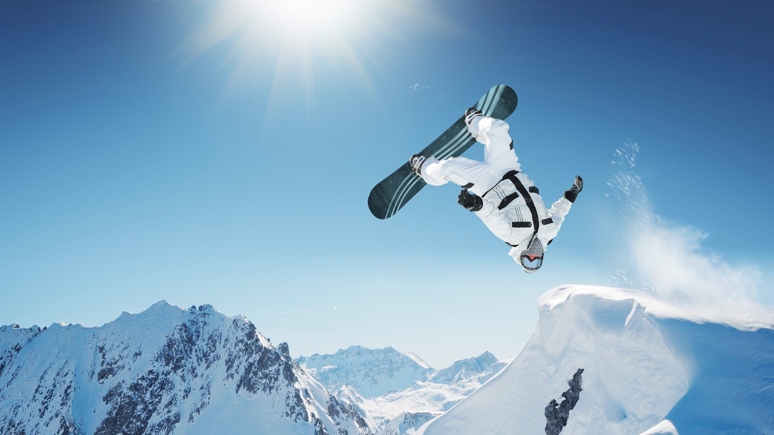 欧冠十六强次回合：利物浦安菲尔德夜再现“逆转剧本”